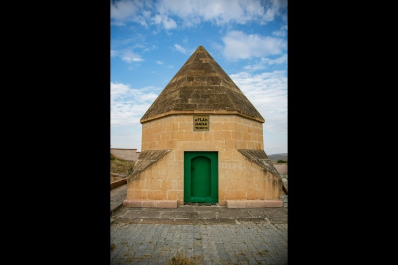 Aflak Baba Türbesi