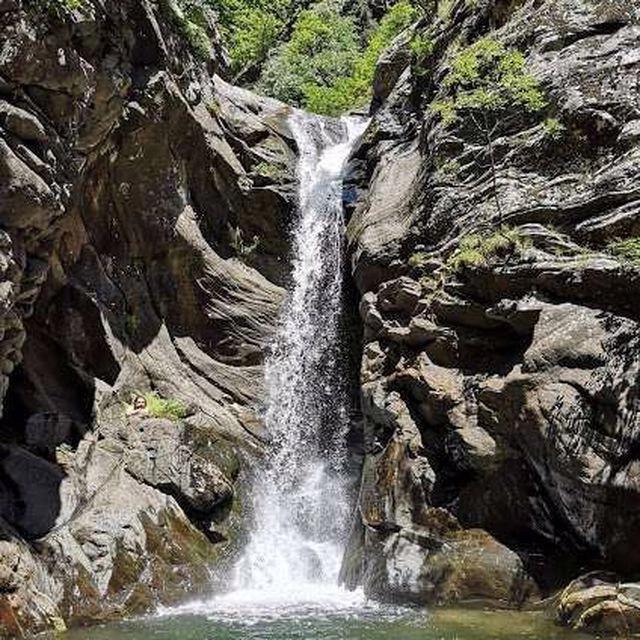 Kanlıgöl Kanyonu ve Şelalesi